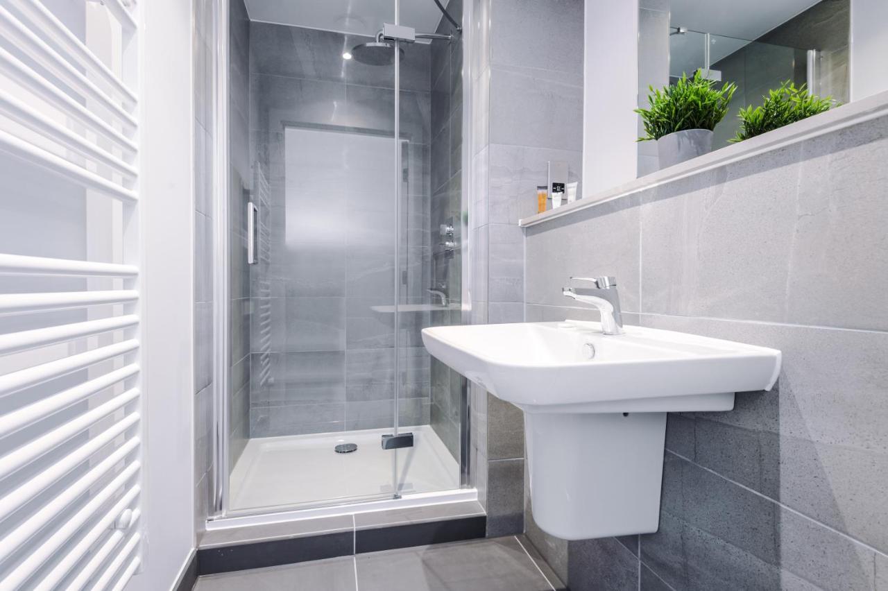 Hilltop Serviced Apartments - Deansgate マンチェスター エクステリア 写真